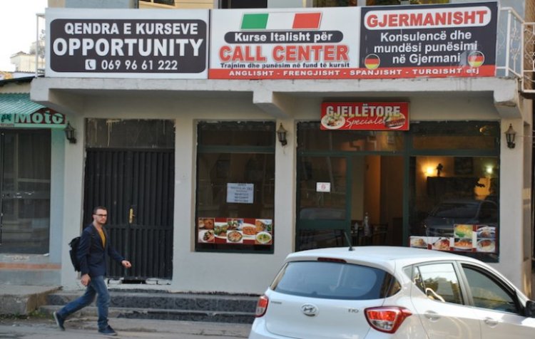 Annonces pour des cours de langue adaptés au centres d'appels @ LS