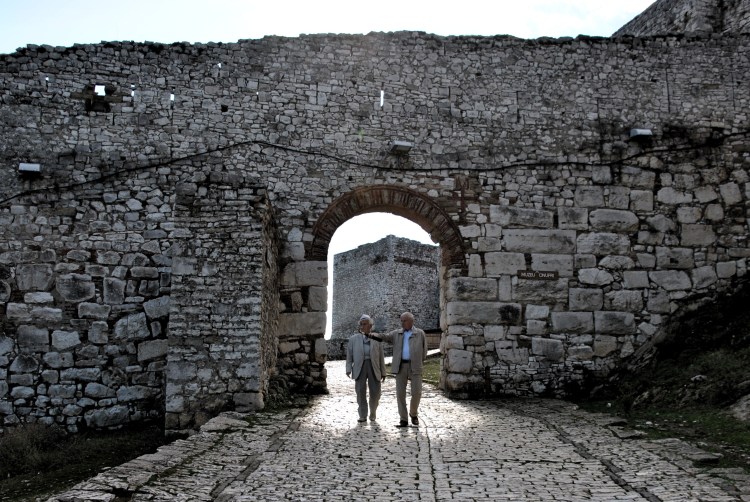 Entrée de la citadelle de Berat @ LS