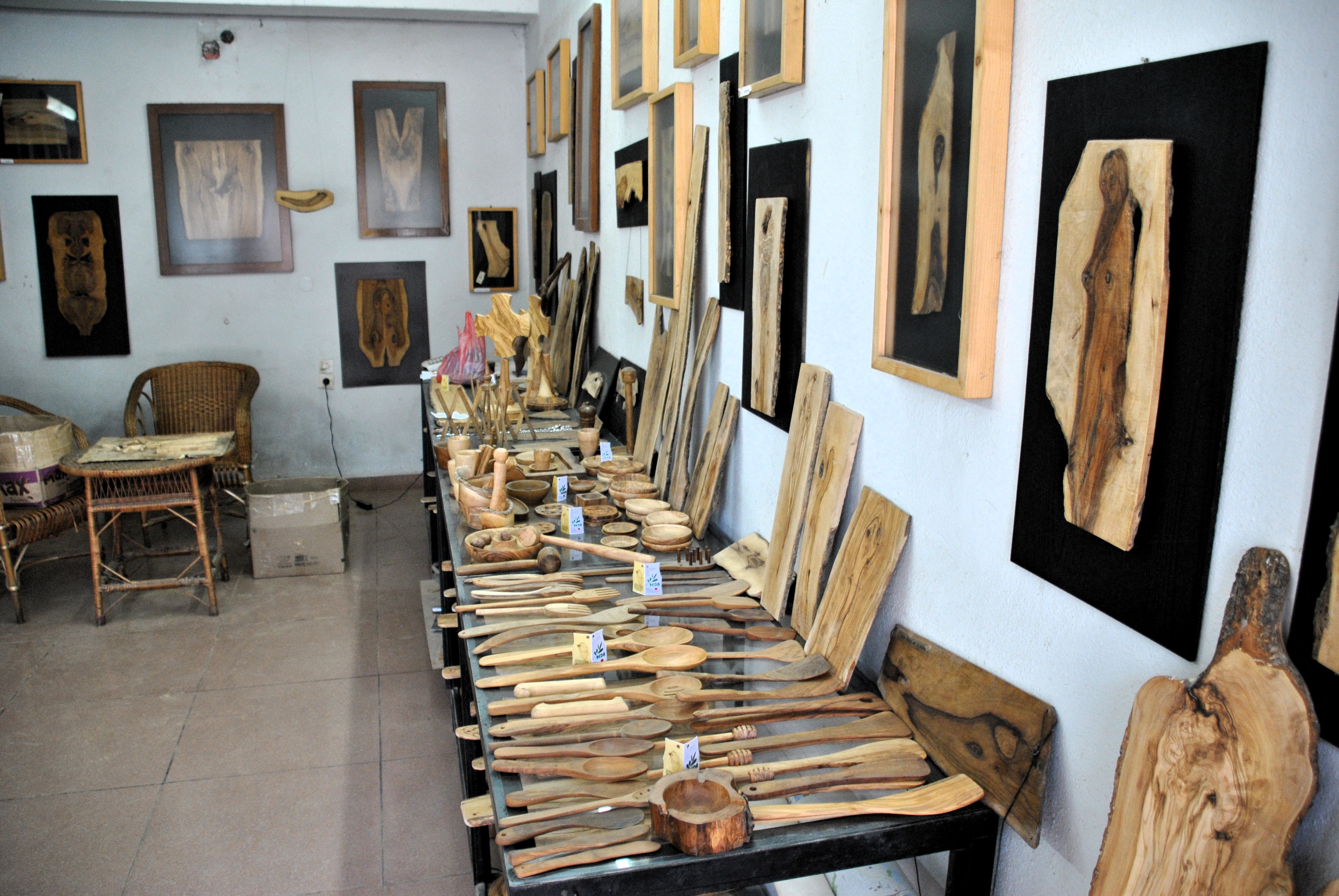 La boutique de bois d'olivier de M.Trepçi à Shkodër @ LS