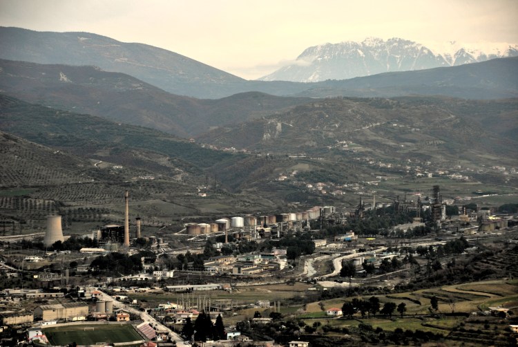 La raffinerie de Ballsh @ LS