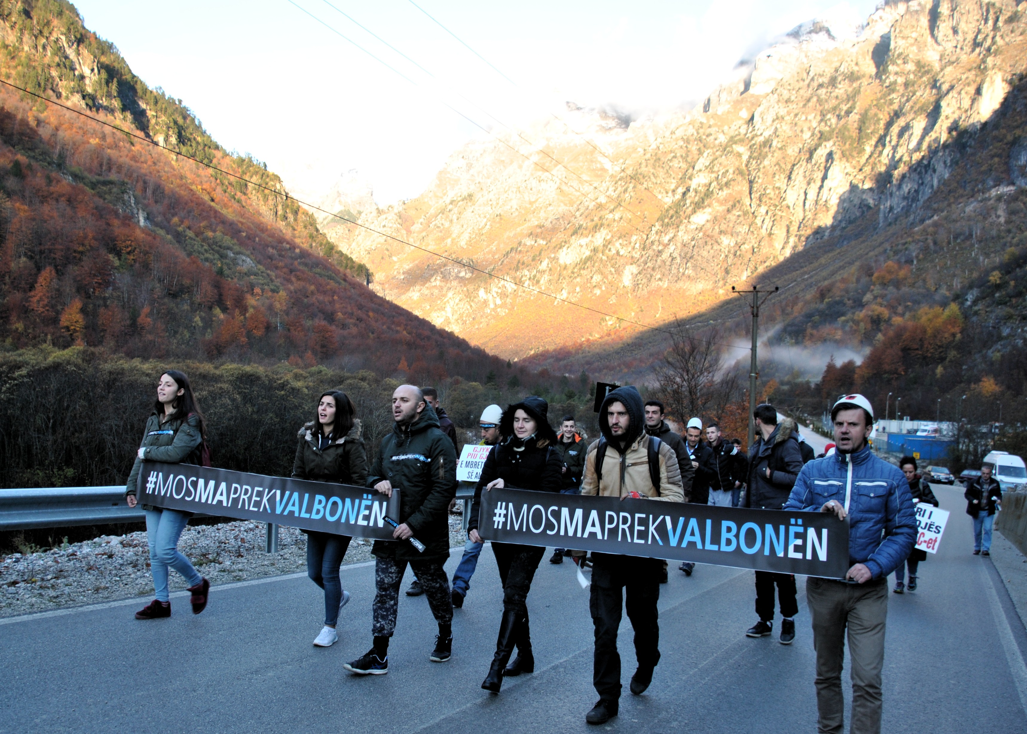 Manifestation dans la vallée de Valbona @ LS