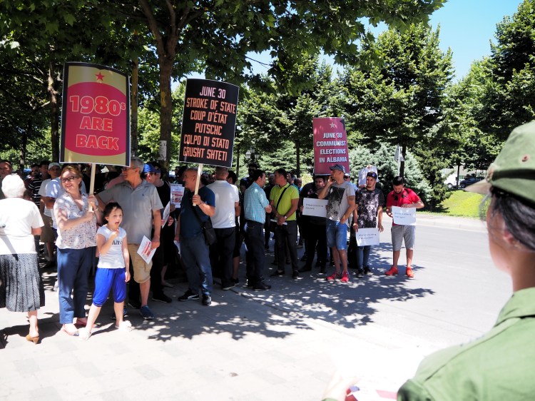 Manifestation de l'opposition contre la tenue des élections locales en juin 2019 @ LS
