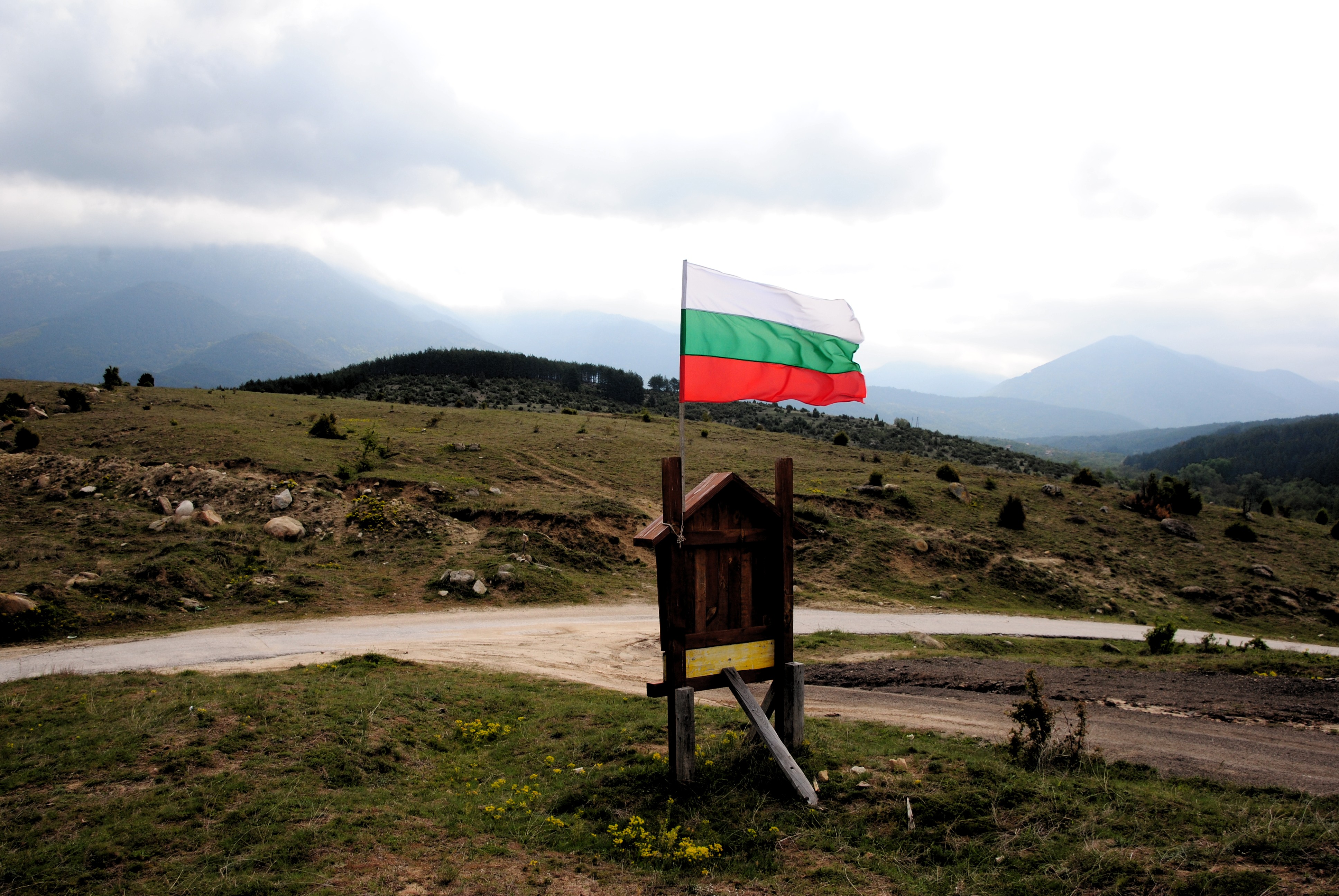 Sur les plaines au sommet des gorges de Kresna @ LS